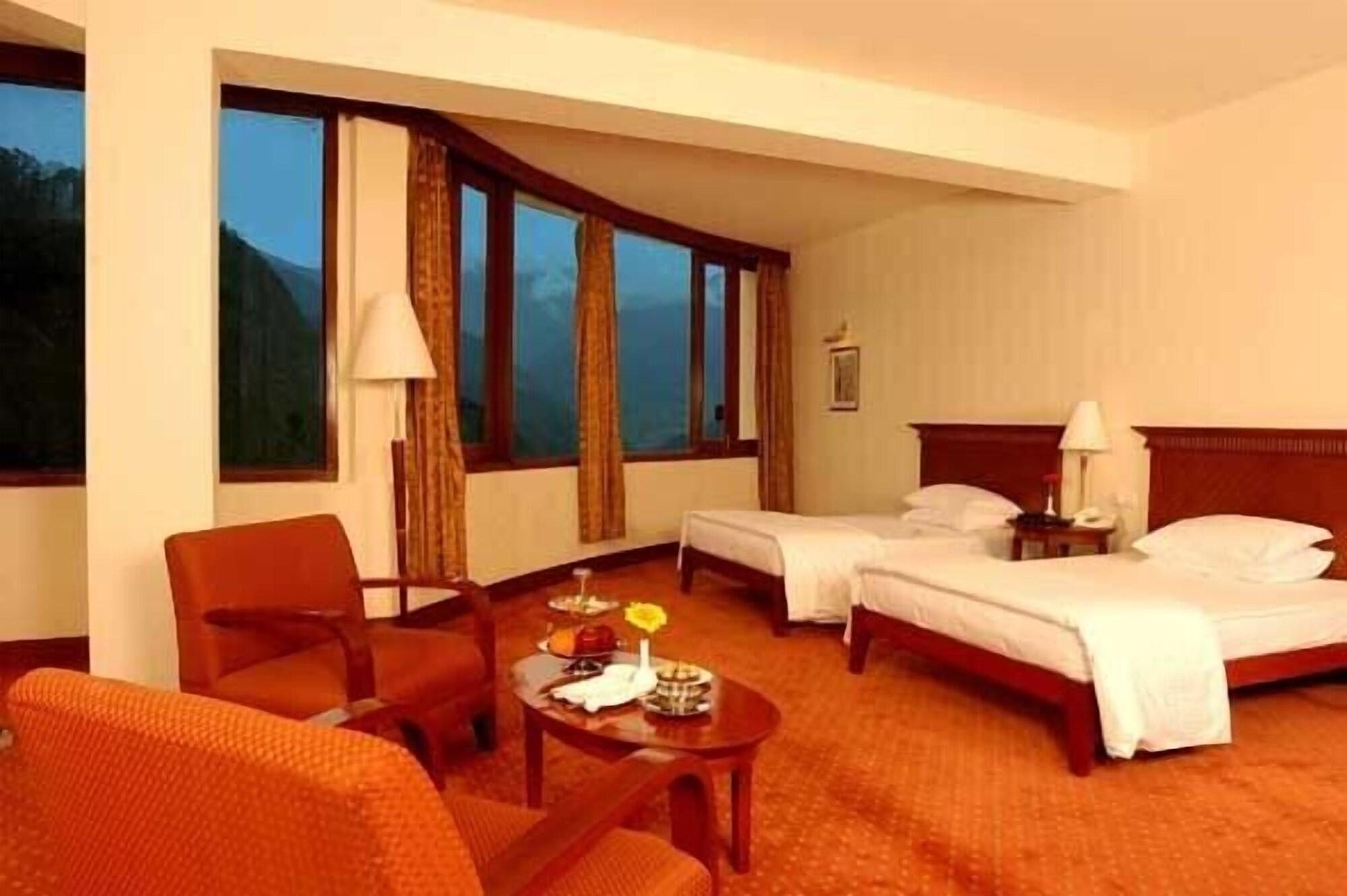 The Royal Plaza Gangtok Hotel Exterior foto
