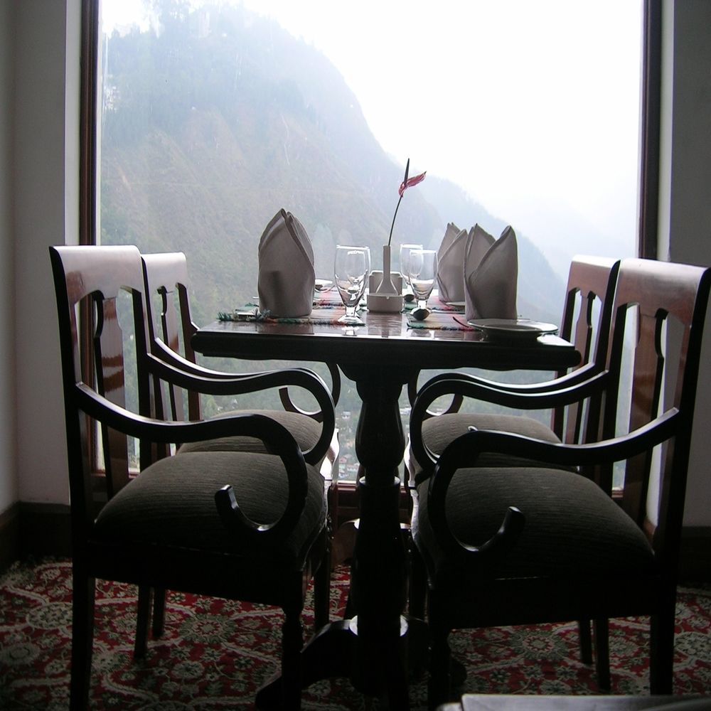 The Royal Plaza Gangtok Hotel Exterior foto
